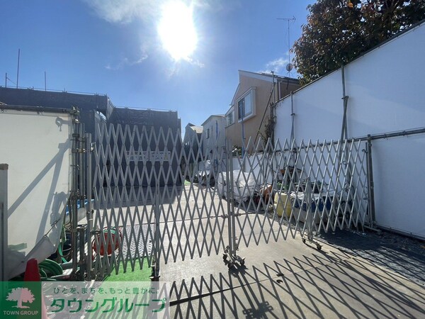 エントランス(庭)