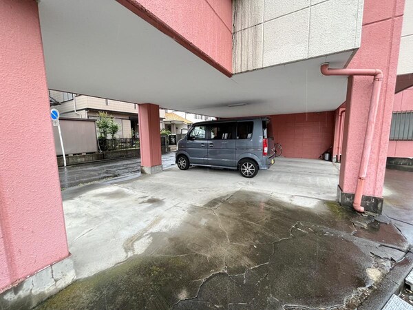駐車場(駐車場)