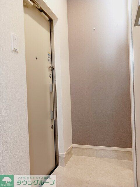 物件内観写真10　(玄関)