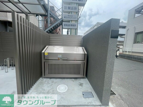設備(庭)