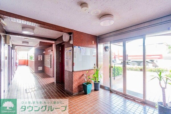 エントランス(エントランス)