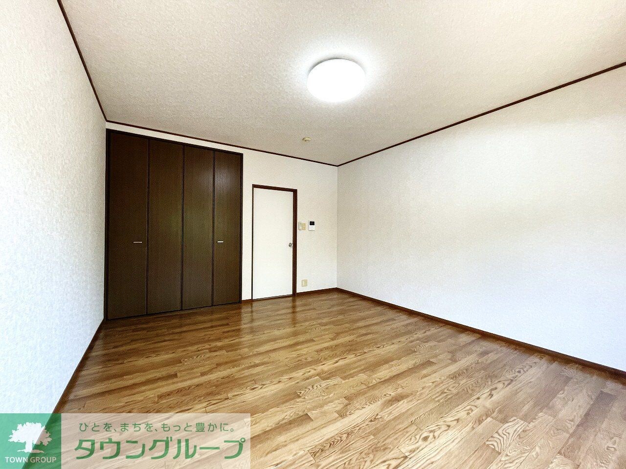 物件内観写真16　(リビング/居室)