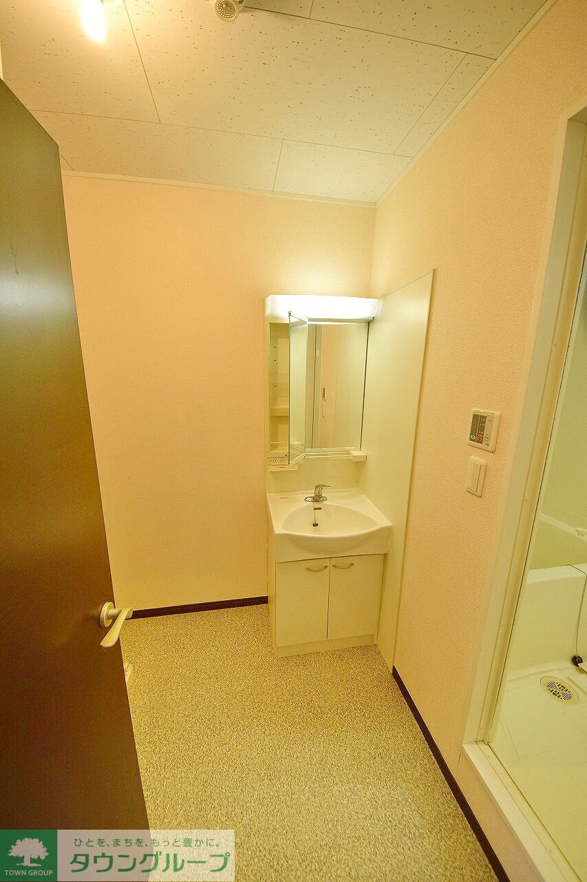 物件内観写真12　(洗面)