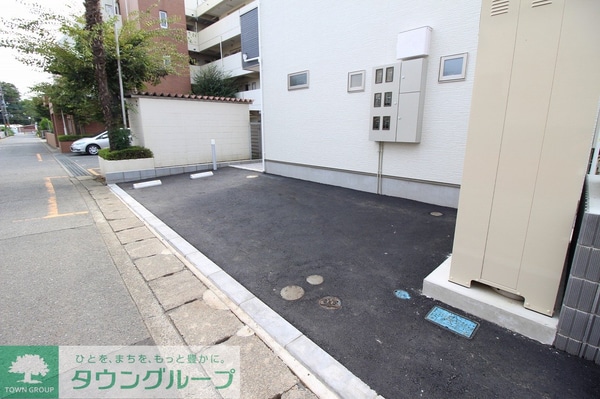 駐車場(駐車場)