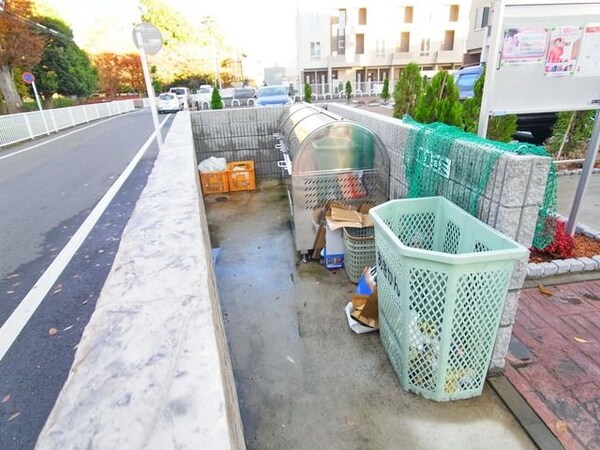 共有部分(♪ゴミ出しはルールとマナーを守りましょう！♪)