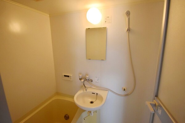 バス／シャワールーム等(バス／シャワールーム等)