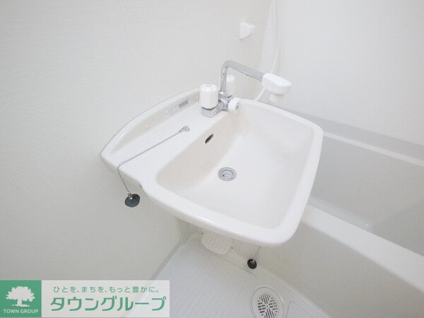 洗面(設備・仕様は号室により異なる為、現況を優先致します。)