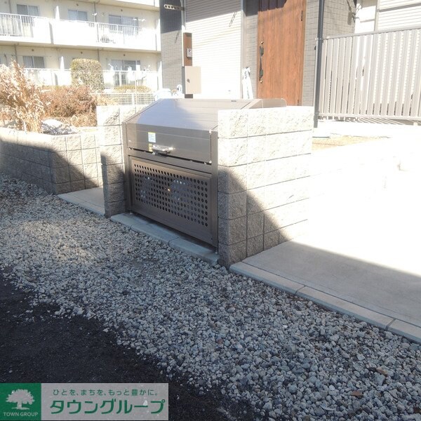 エントランス(庭)