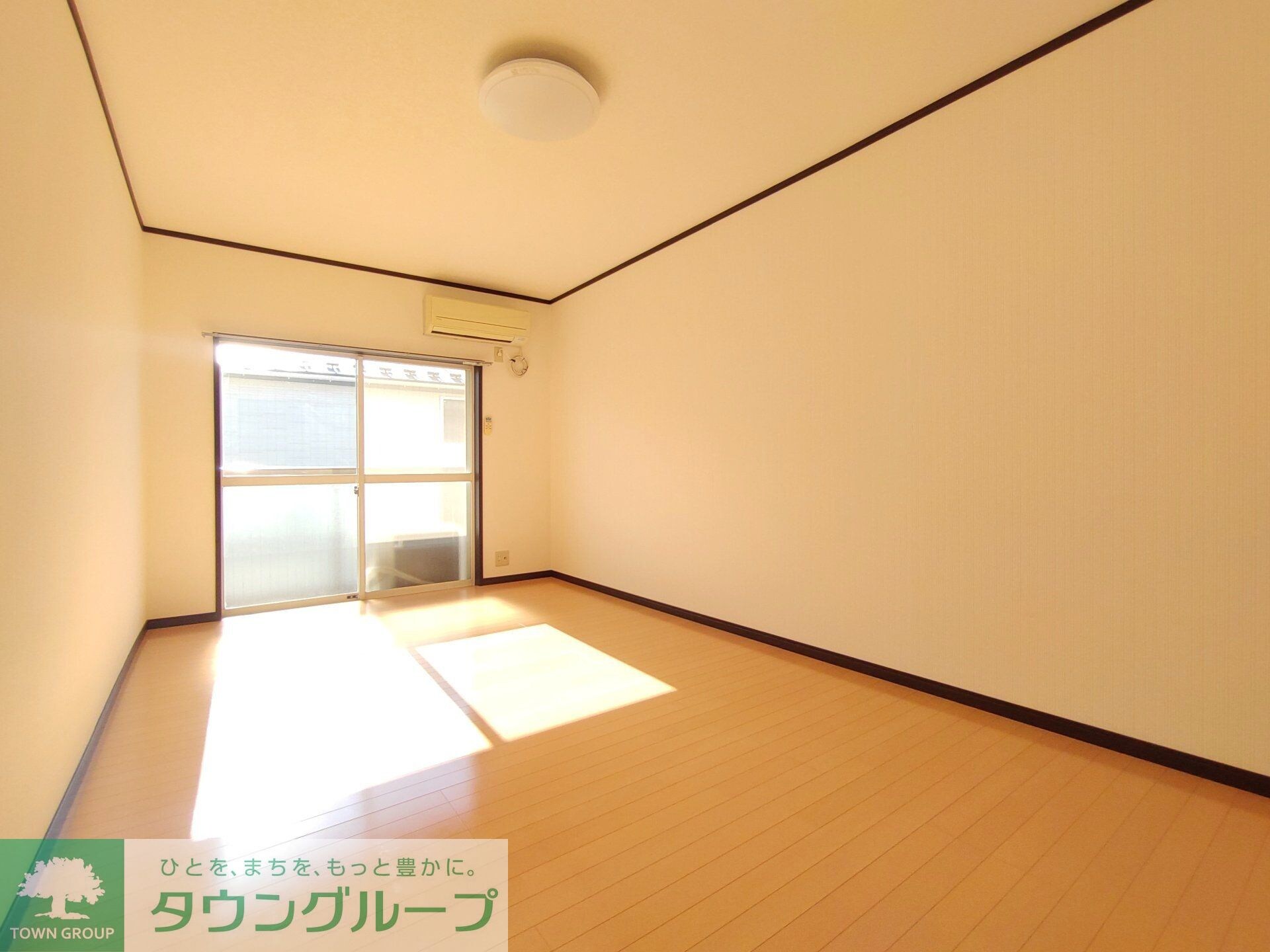 物件内観写真25　(リビング/居室)