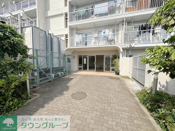 エントランス(エントランス)