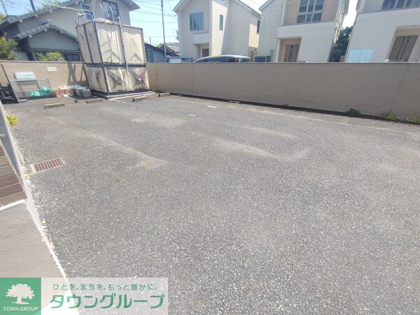 駐車場(駐車場)