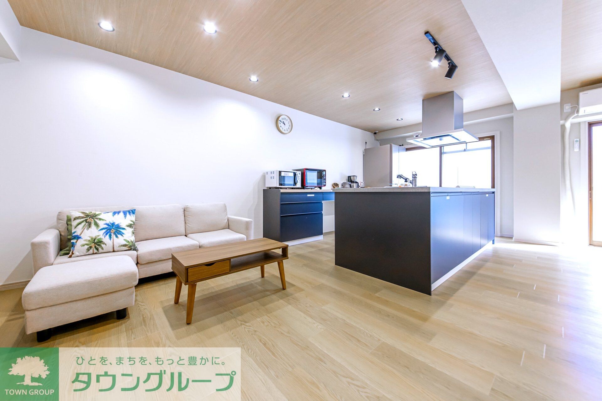 物件内観写真3　(リビング/居室)