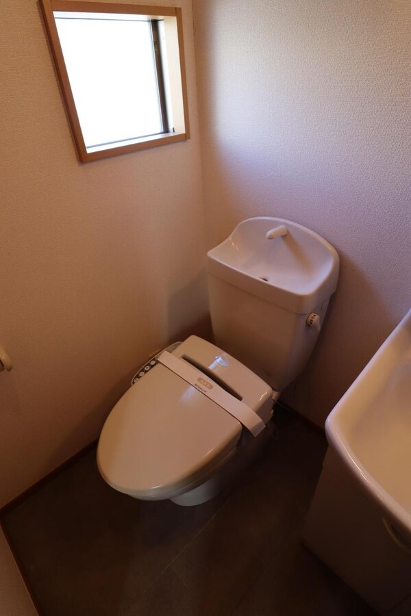 トイレ(トイレ)