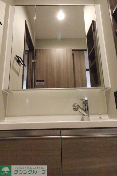 物件内観写真11　(洗面)