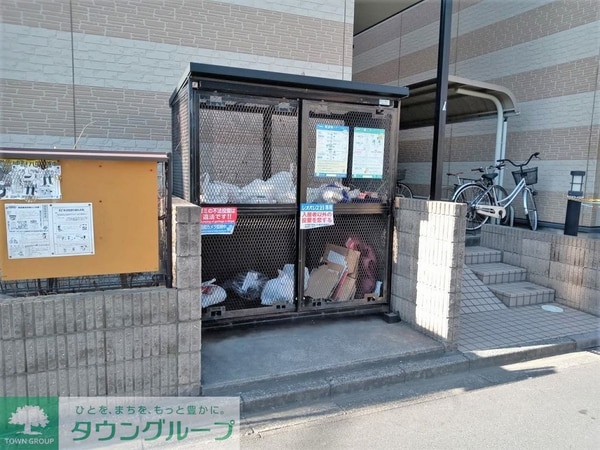 共有部分(ゴミ置き場)