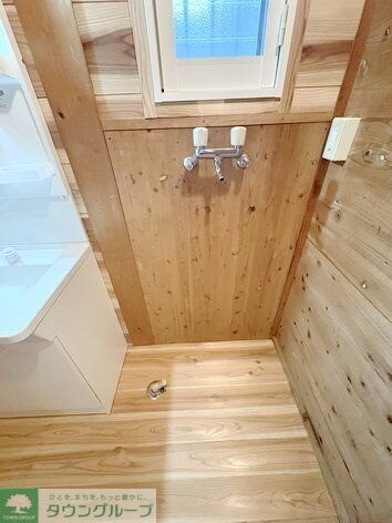 物件内観写真12　(玄関)