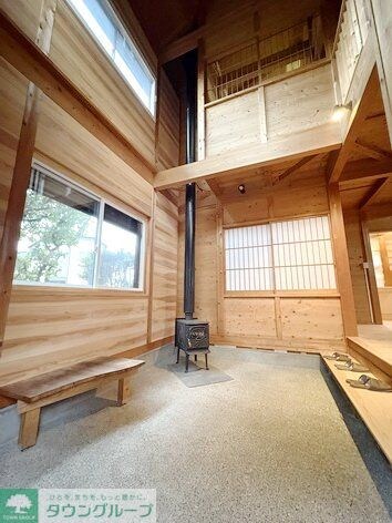 物件内観写真18　(駐車場)