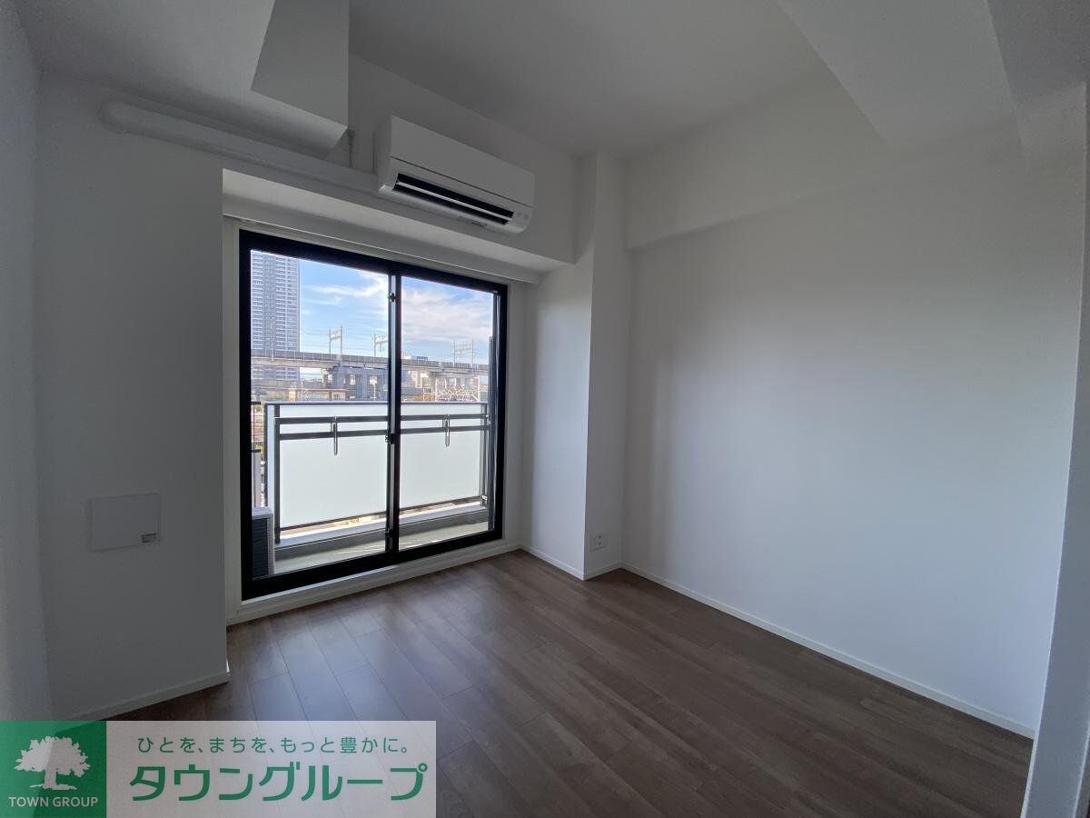 物件内観写真2　(リビング/居室)