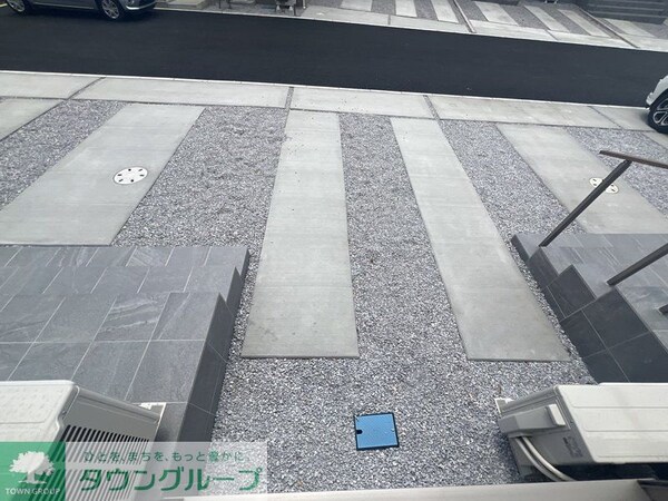 バルコニー(駐車場)