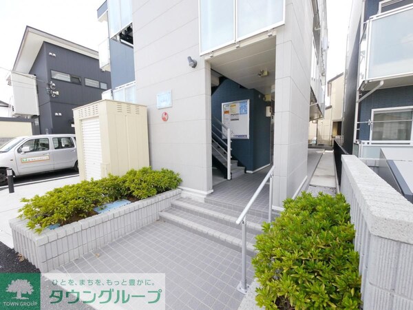 エントランス(庭)