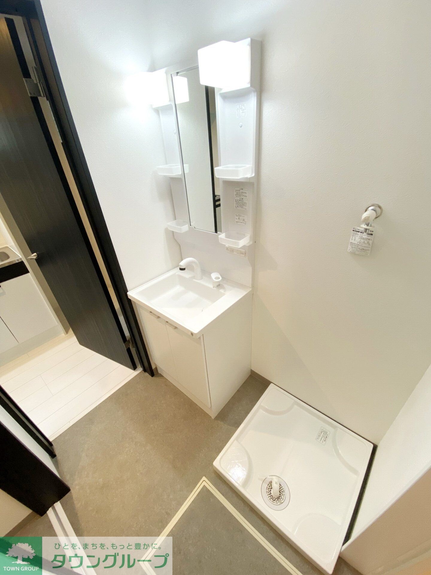 物件内観写真12　(洗面)