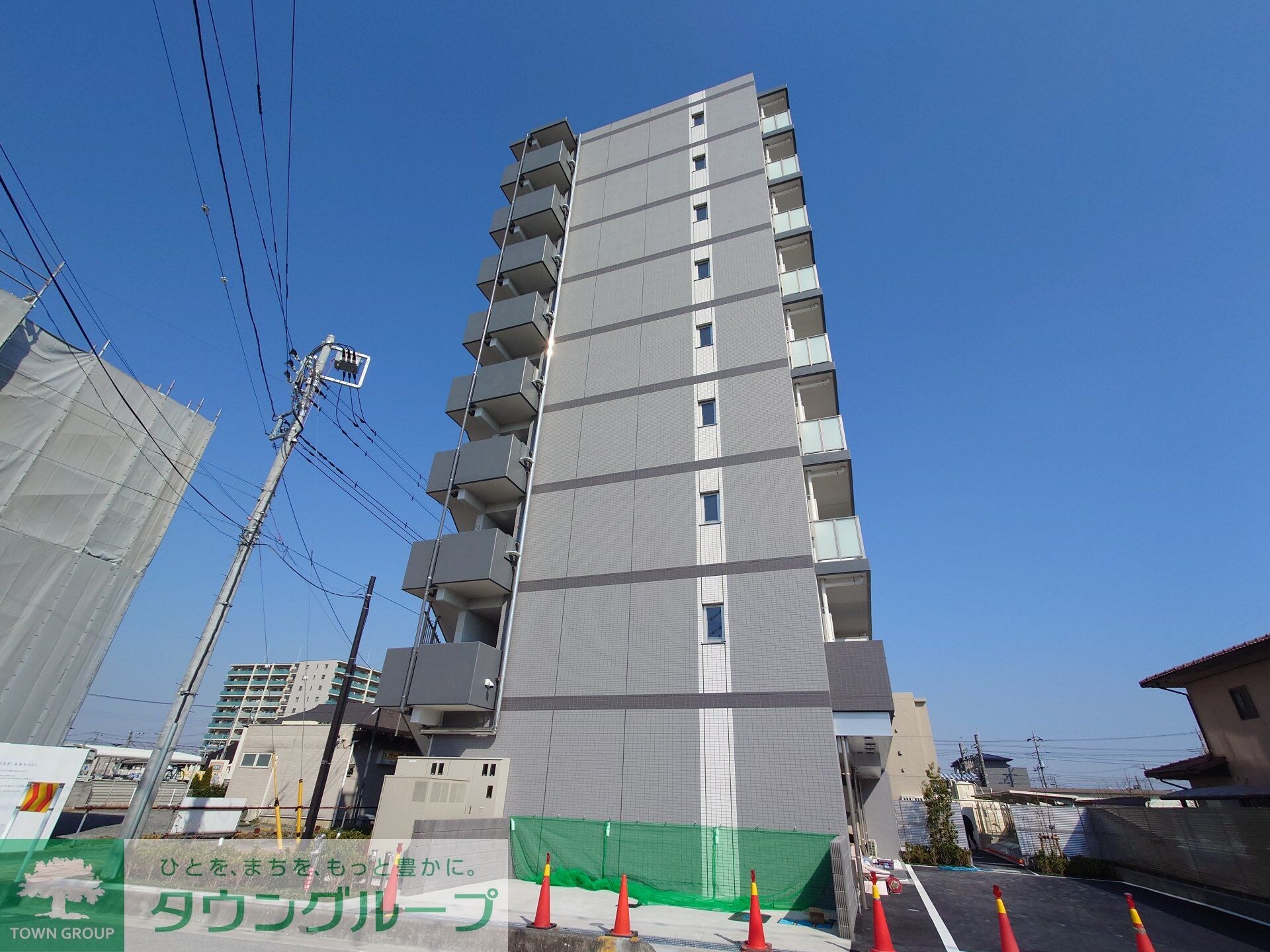 物件内観写真15　(ゴミ捨て場前)