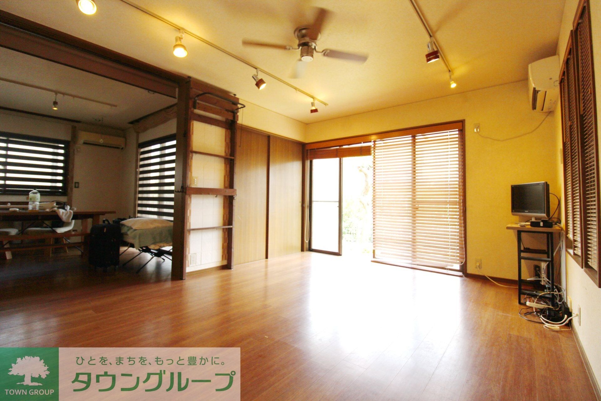 物件内観写真8　(リビング/居室)