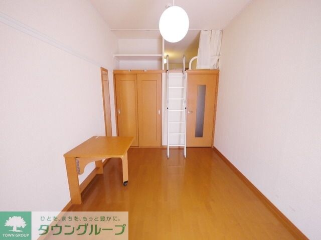 物件内観写真13　(収納)