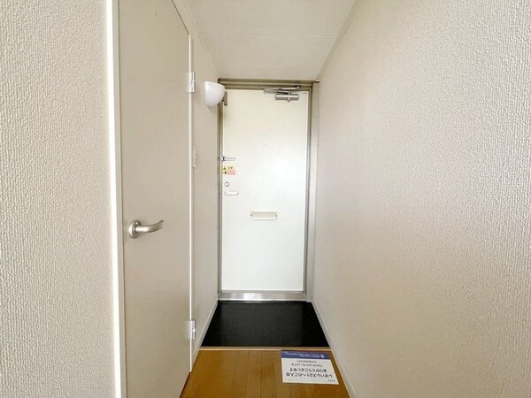 玄関(玄関)