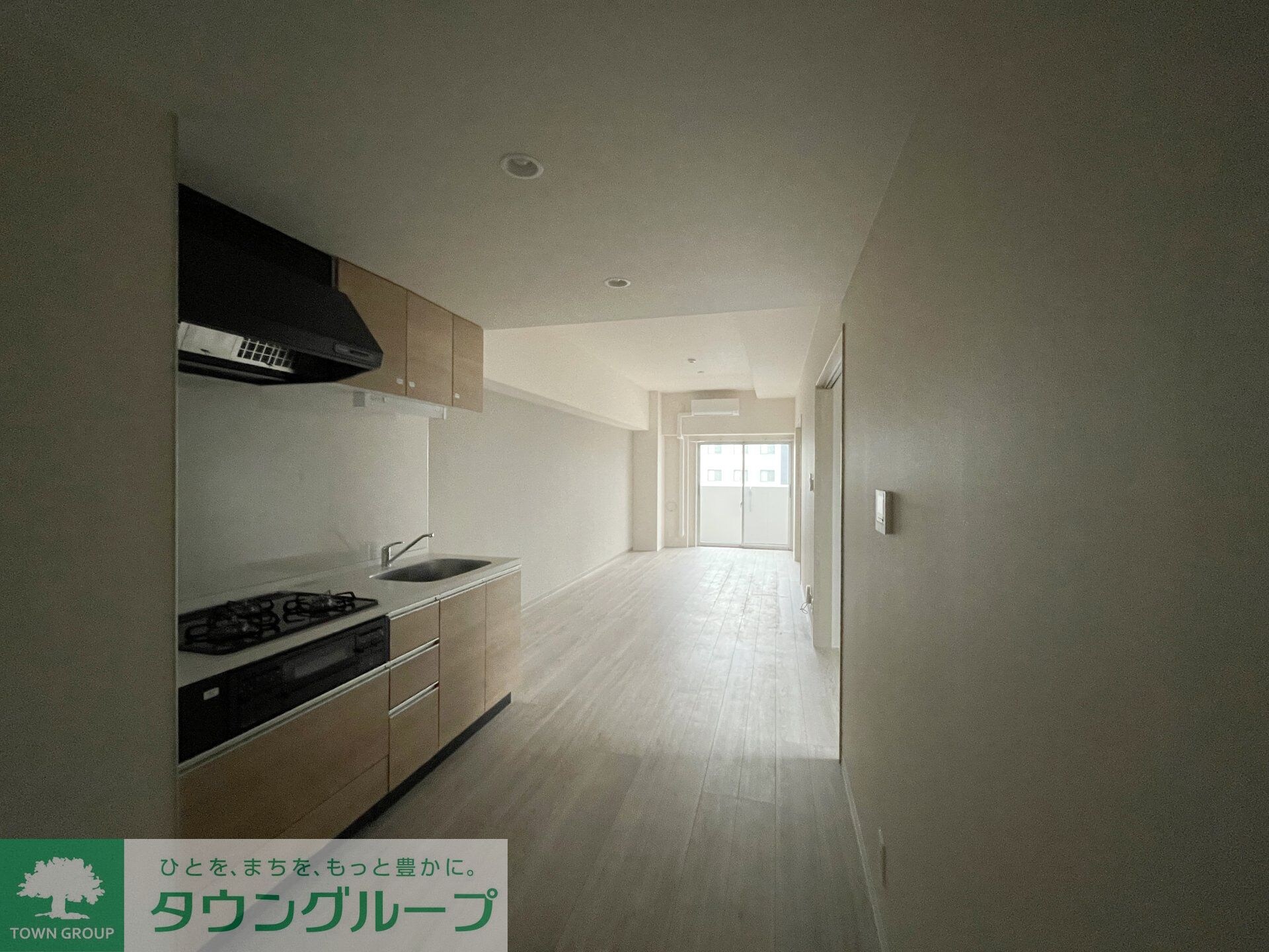 物件内観写真11　(駐車場)