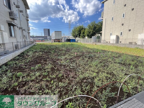 エントランス(庭)