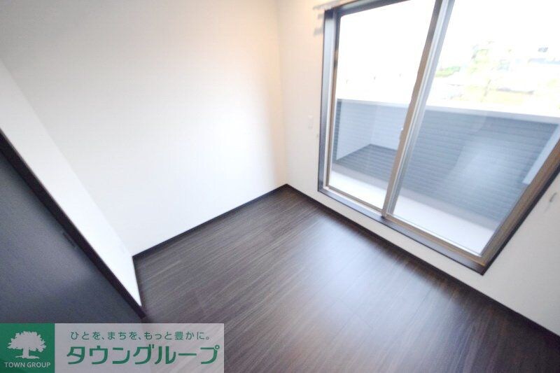 物件内観写真3　(フローリング)