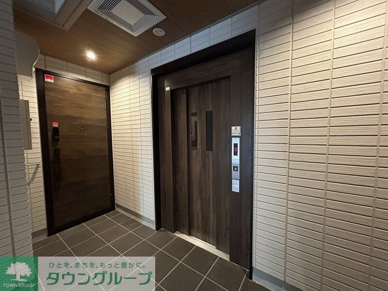 物件内観写真21　(エントランス)