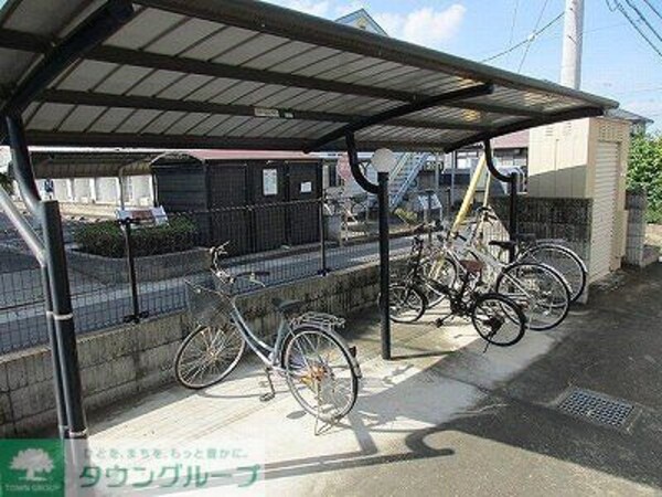 その他(屋根付き駐輪場)