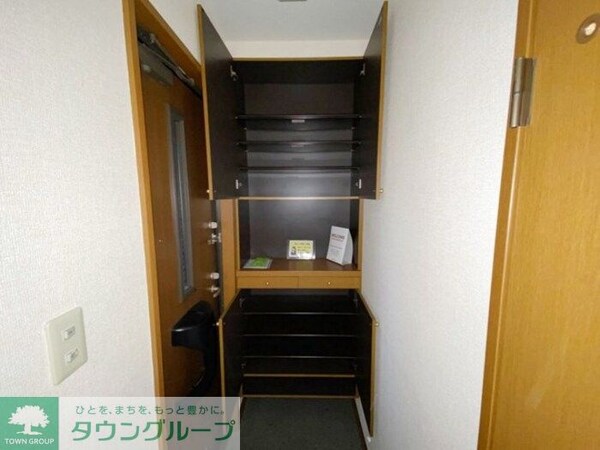 玄関(同タイプ施工イメージ)