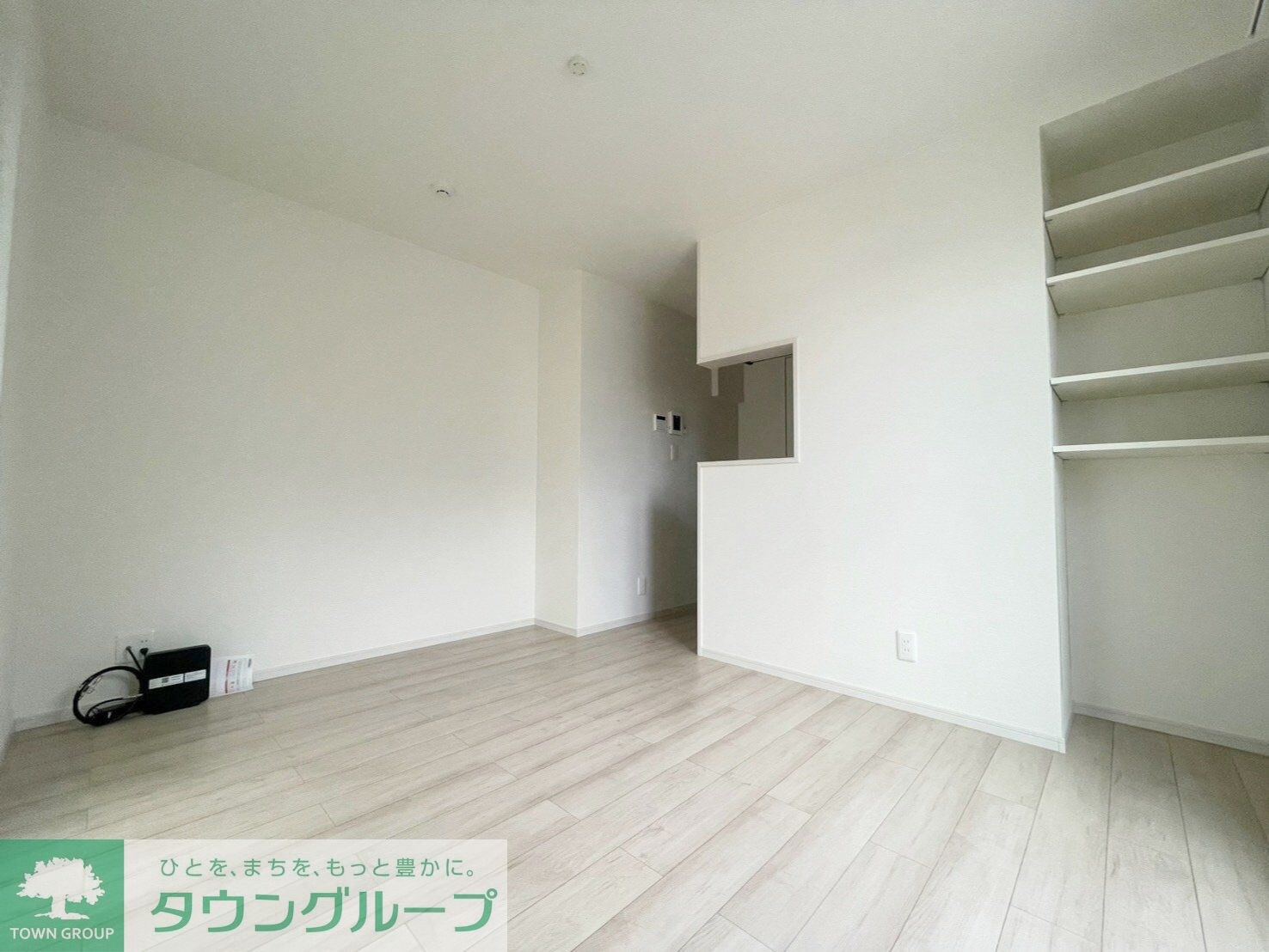 物件内観写真7　(リビング/居室)