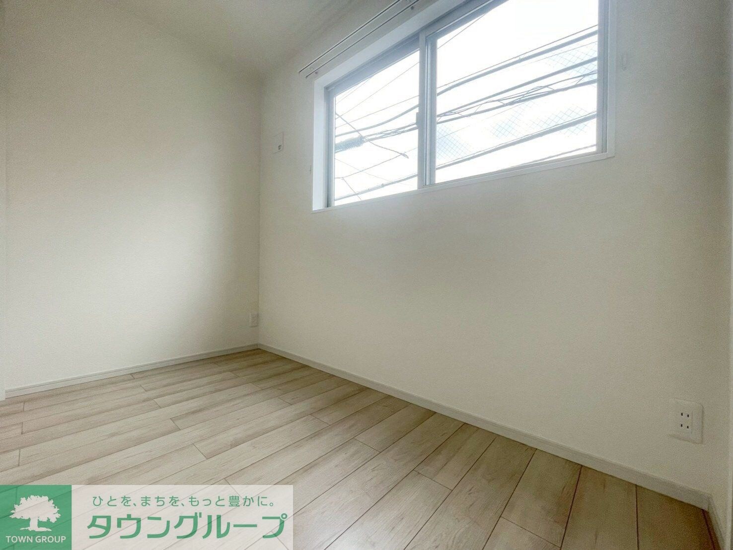 物件内観写真11　(リビング/居室)