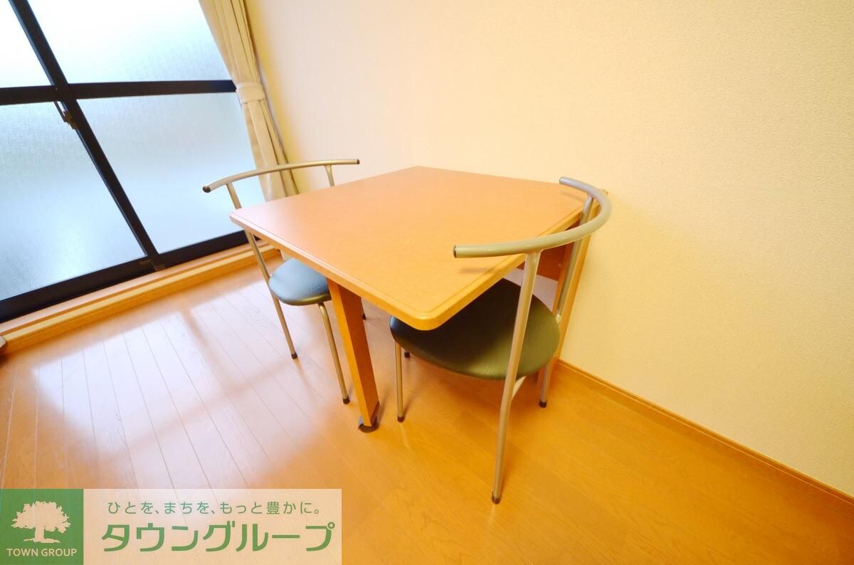 物件内観写真14　(リビング/居室)