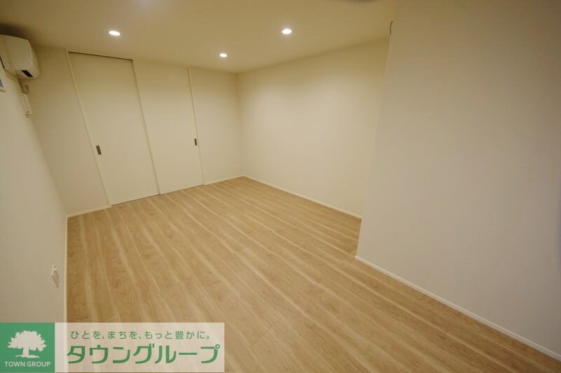 物件内観写真8　(リビング/居室)