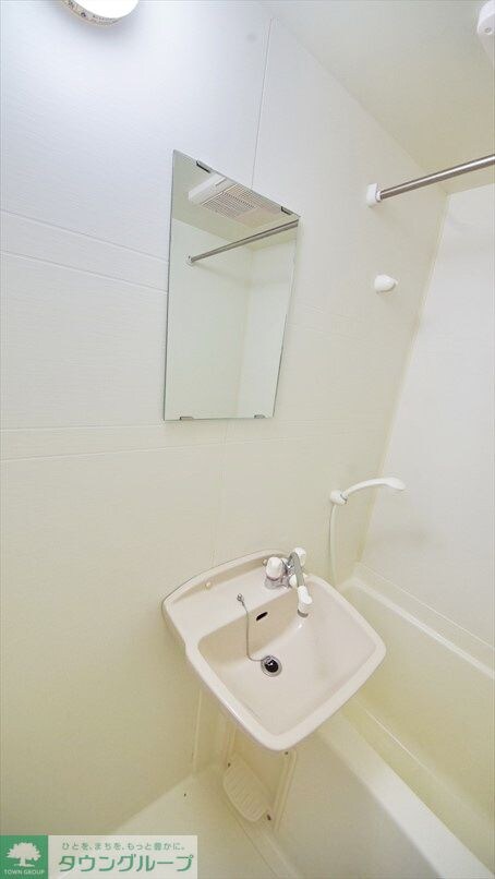 物件内観写真8　(洗面)