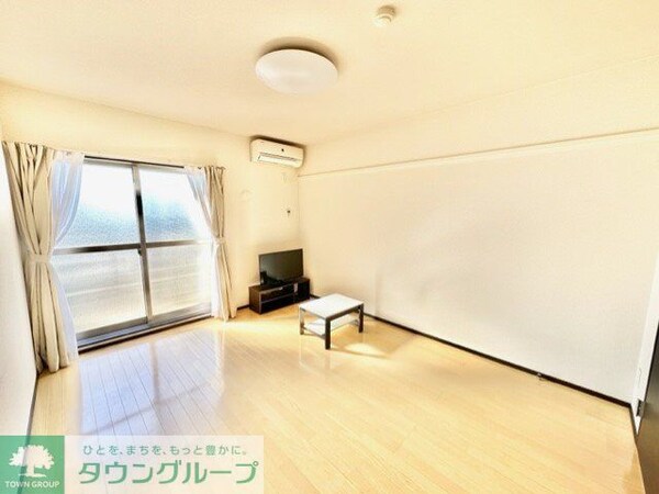 リビング・居室(設備の大きさ・種類はお部屋により異なります。)