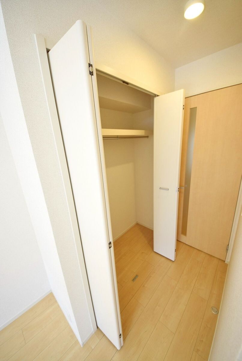 物件内観写真8　(収納)