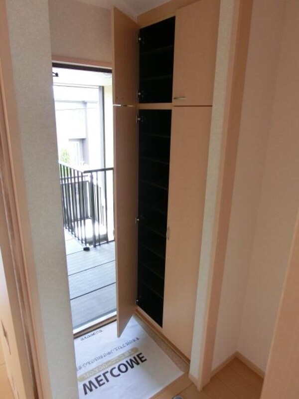 玄関(※別部屋イメージ)