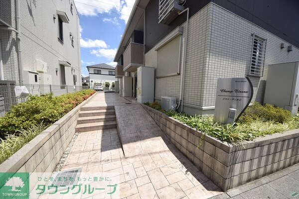 エントランス(庭)