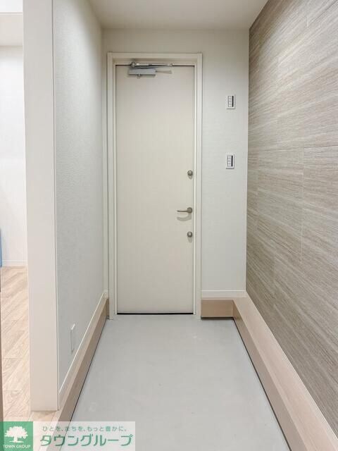 物件内観写真17　(玄関)