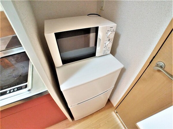 設備(レンジと冷蔵庫)