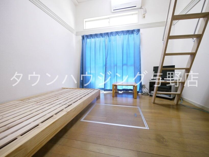 物件内観写真3　(駐車場)