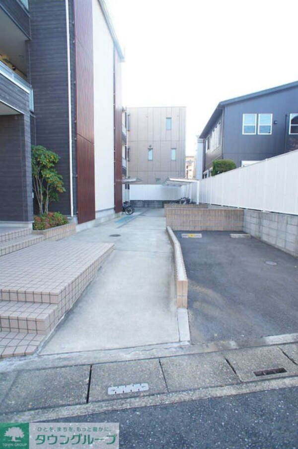 駐車場(駐車場)