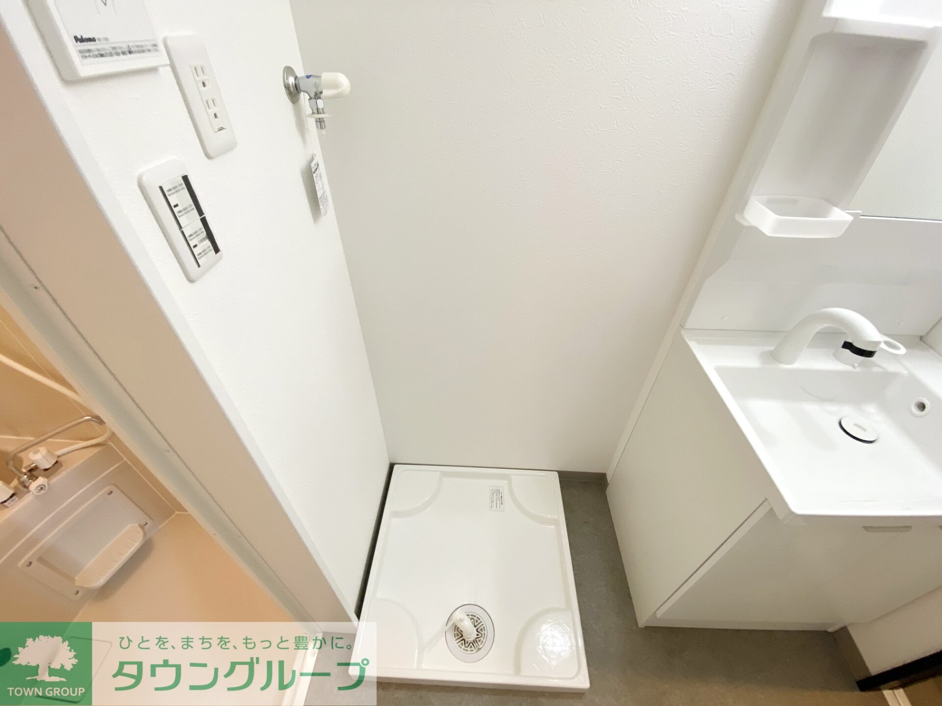 物件内観写真11　(洗面)