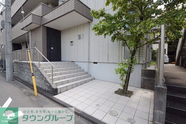 エントランス(庭)